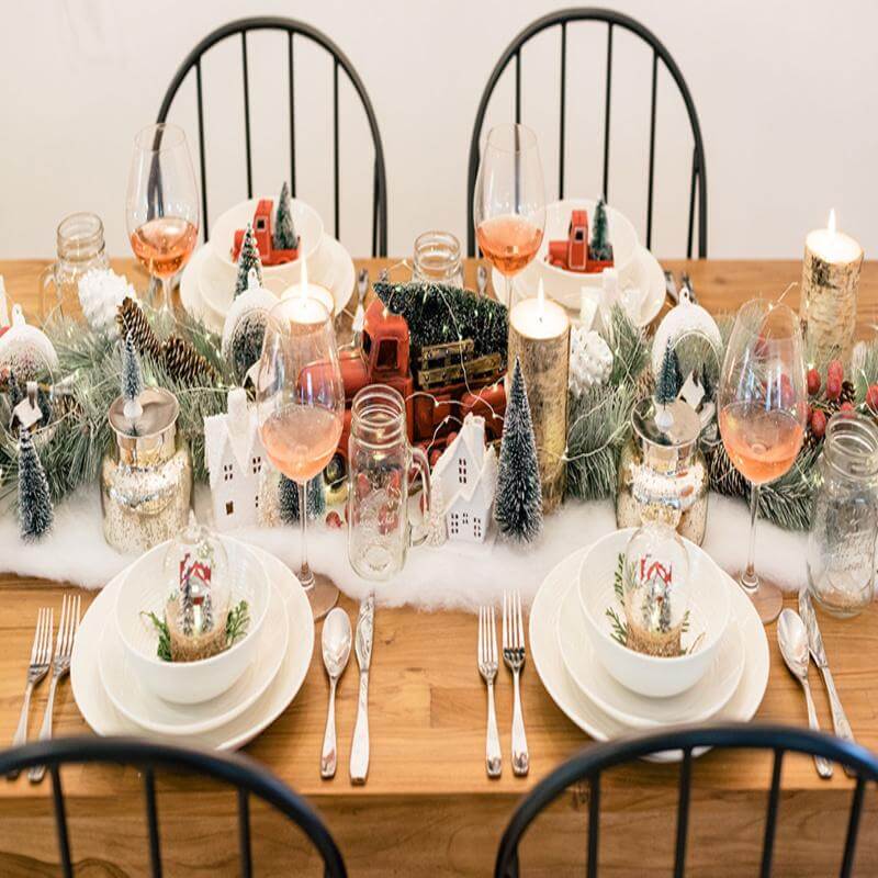 10 idées pour décorer une table de Noël !
